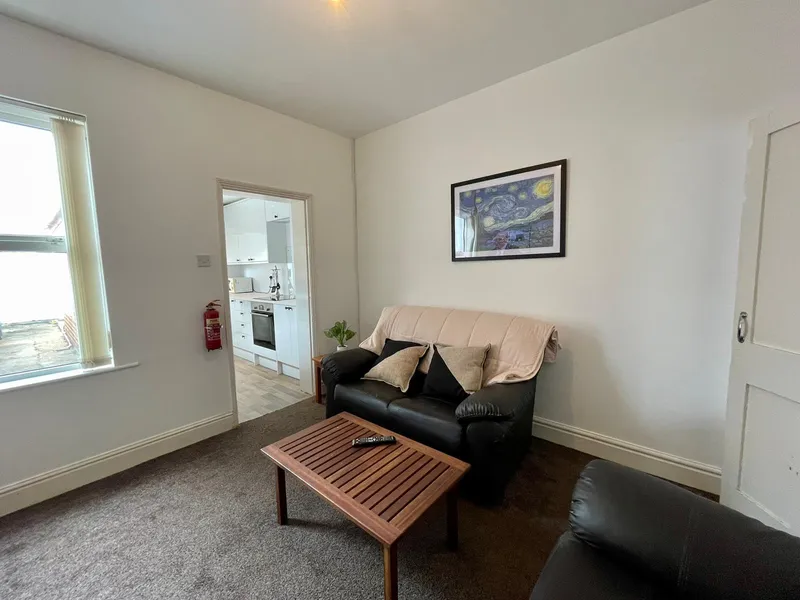 West End 3 Bed Student House // Sept 2026 - Image 8
